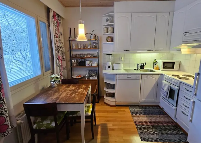 Kotoisa Rivitalokaksio Lammilla & Easy Check In